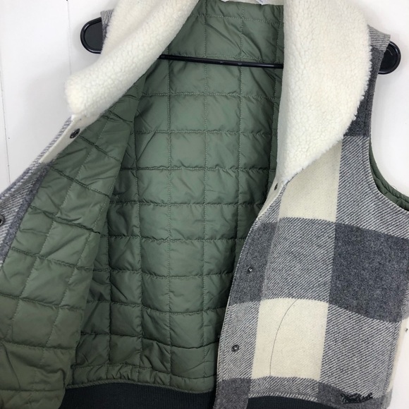 Woolrich Women's Giant Buffalo Wool Vest Sz L - Picture 10 of 14